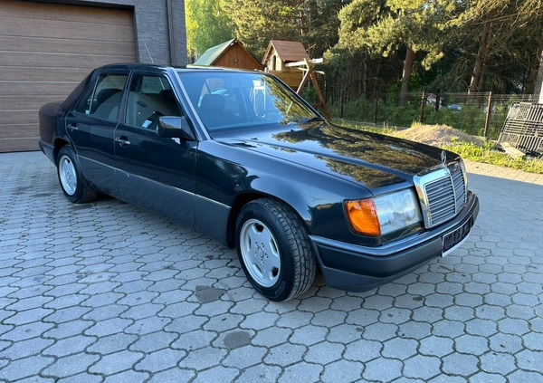 Mercedes-Benz W124 (1984-1993) cena 23900 przebieg: 244020, rok produkcji 1991 z Nowy Sącz małe 379